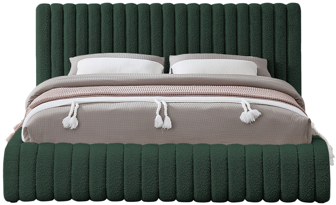 Nash - Bed
