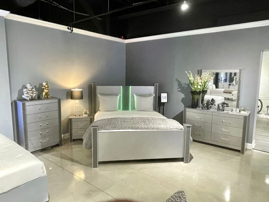 Logan Queen Bed / Dresser / Mirror