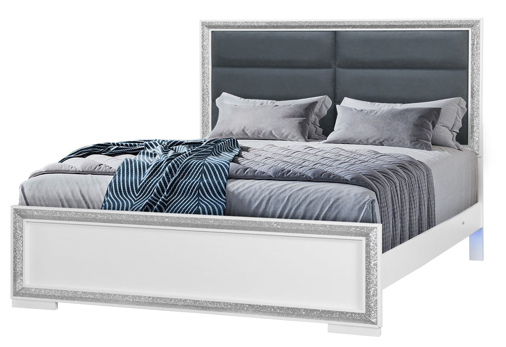 Andros - 5 Piece Queen Bedroom Set With LED - Silver (Queen Bed, Dresser & Mirror)