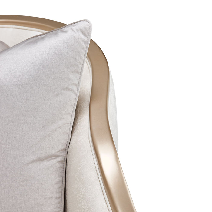 Malibu Crest - Chair And Half - Cloud White / Chardonnay