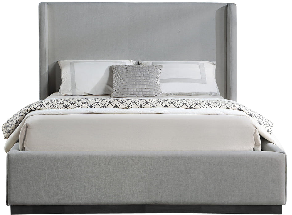Flynn - Bed
