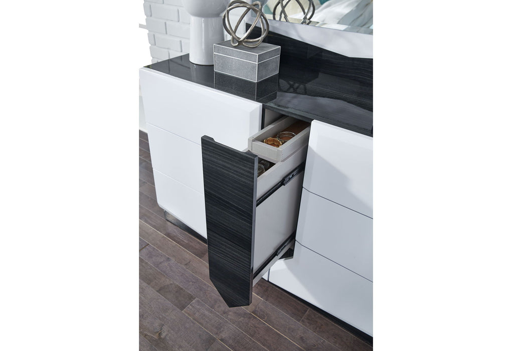 Hudson - 5 Piece King Bedroom Set - White