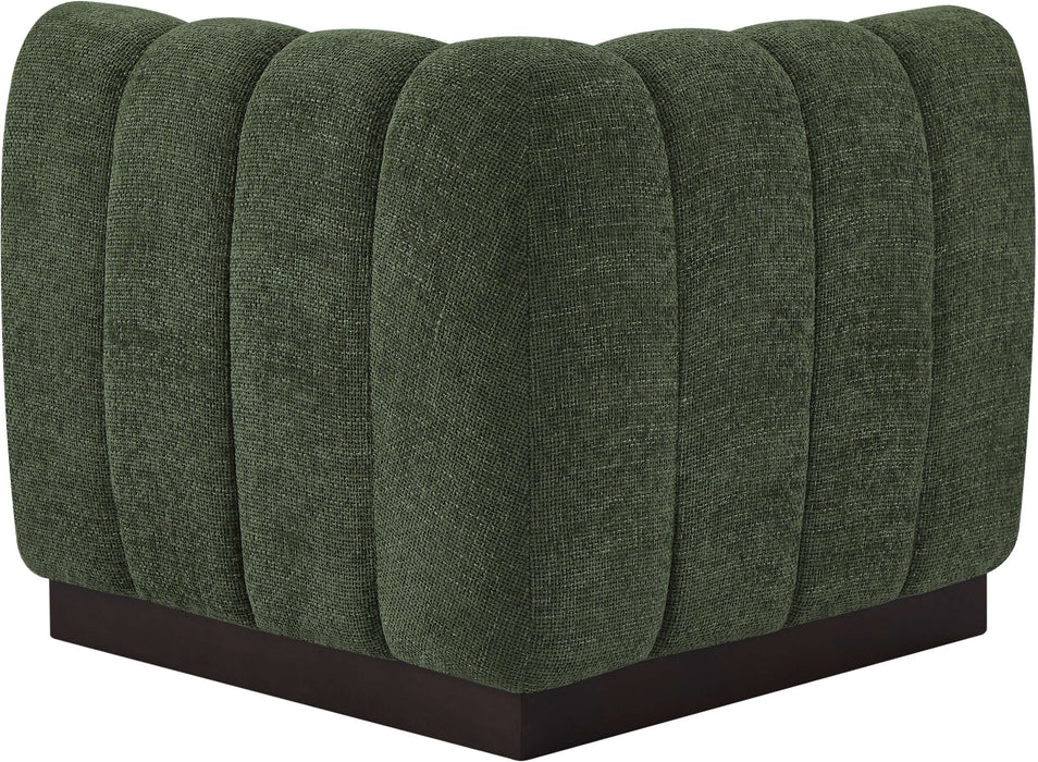 Quinn - Corner Chair