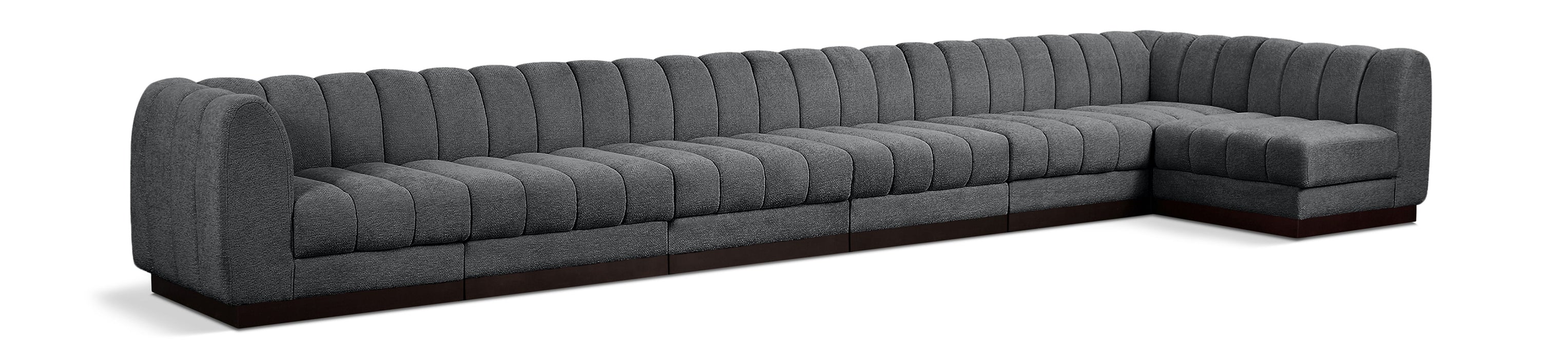 Quinn - 7 Piece Modular Sectional