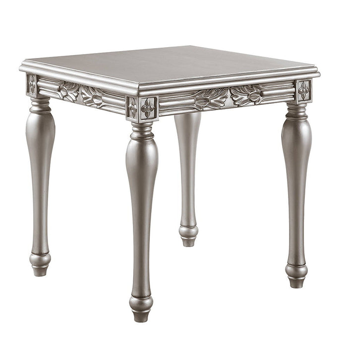 Pelumi - Table
