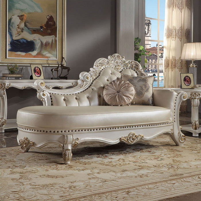 Vendome - Chaise w/2 Pillows
