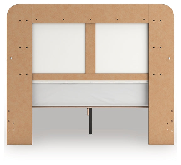 Kendanport Queen Upholstered Bed